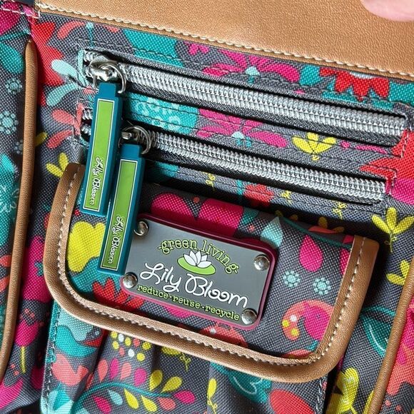 Lily Bloom Crossbody Bag NEW - Picture 3 of 5